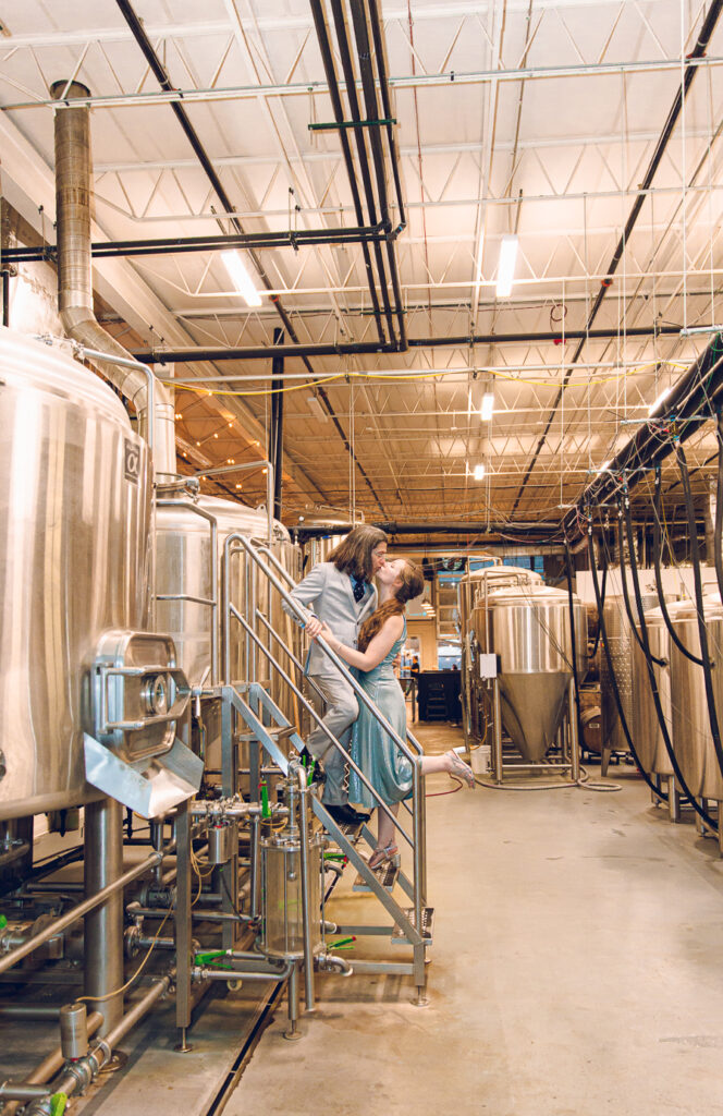 Une Annee Hubbard's Cave Brewery Niles Illinois Brewery Wedding