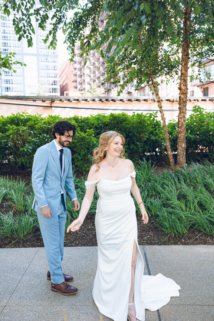 A couple gets married at Porter Kitchen and Deck on the Chicago River.
