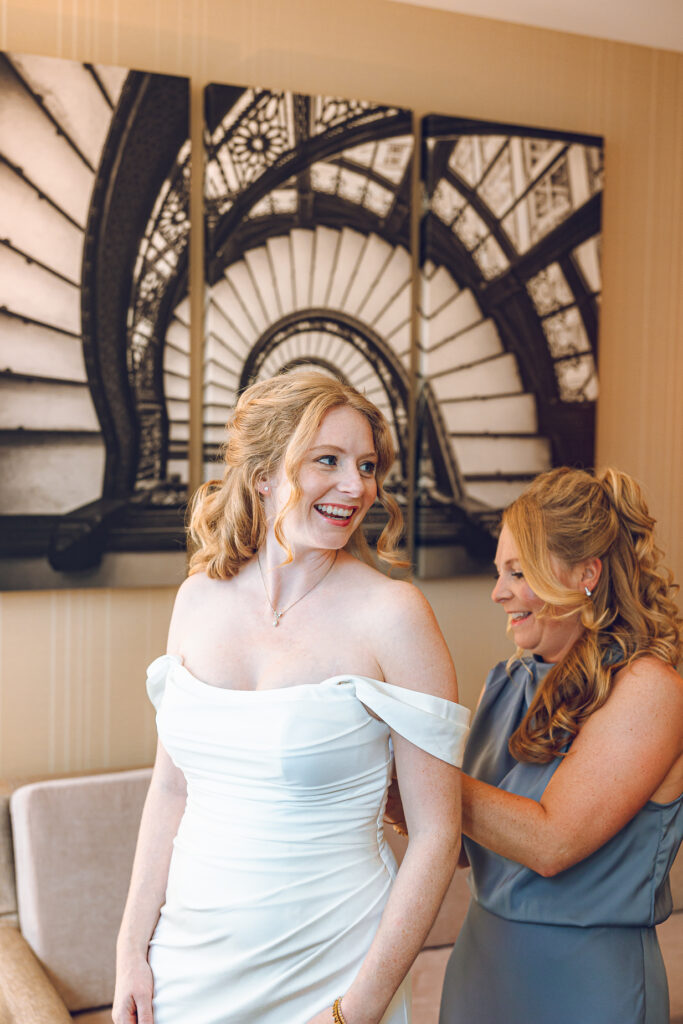 A couple gets married at Porter Kitchen and Deck on the Chicago River.